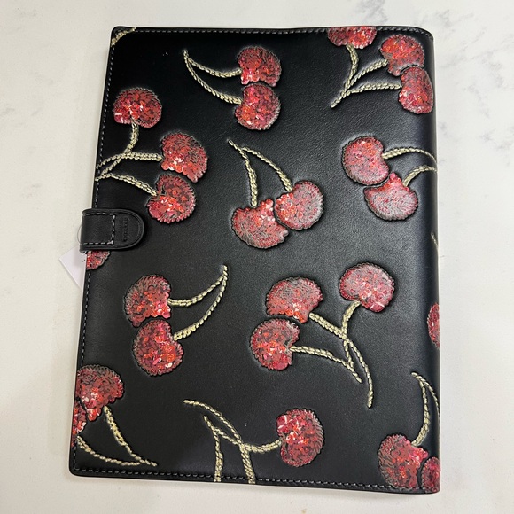 COACH NEW CHERRY NOTEBOOK 🍒 - Picture 3 of 11